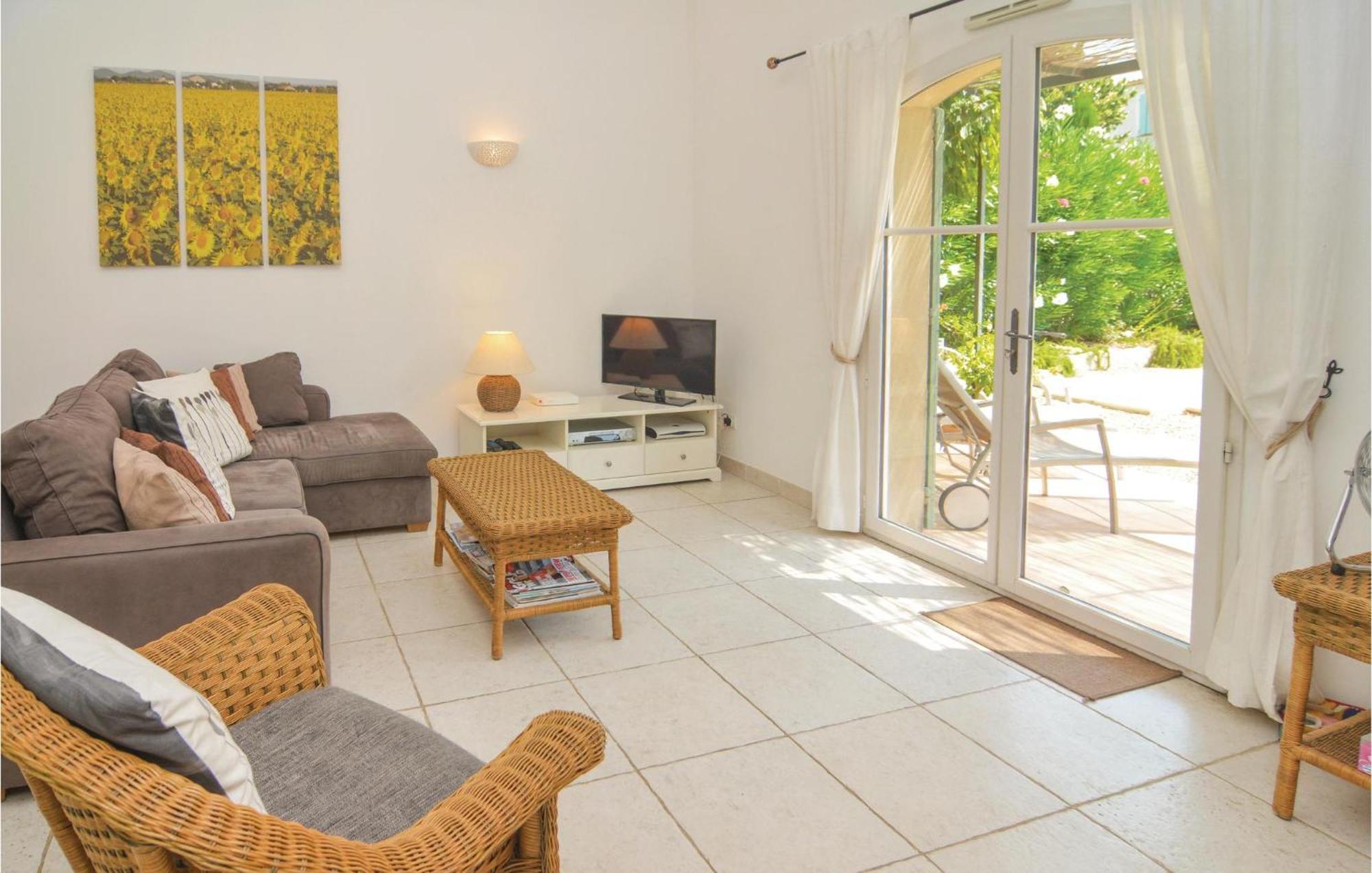 3 Bedroom Cozy Home In Saint Remy De Provence Dış mekan fotoğraf